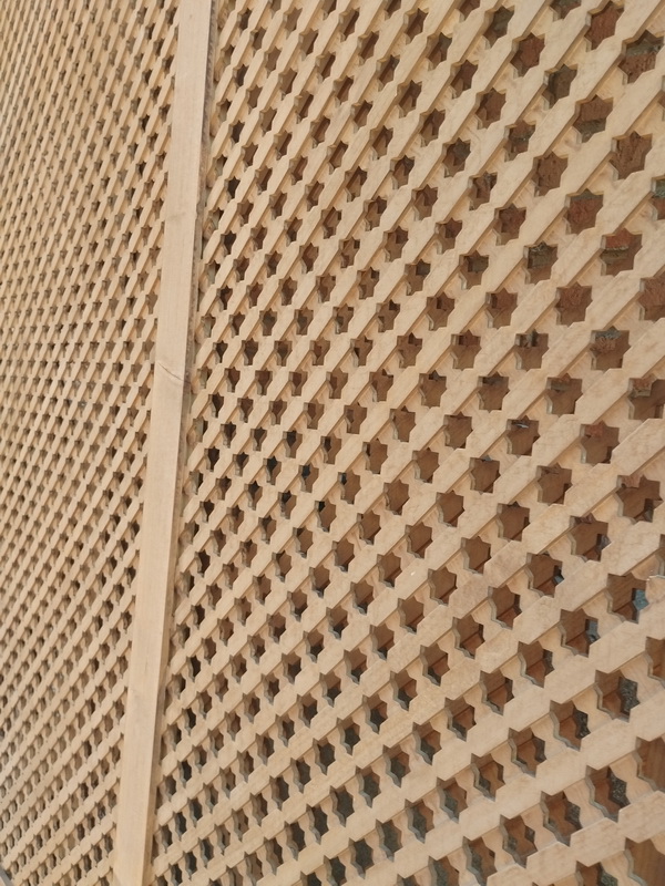 celosia separador pared arabe madera 298.5x172.5x2.8 6u